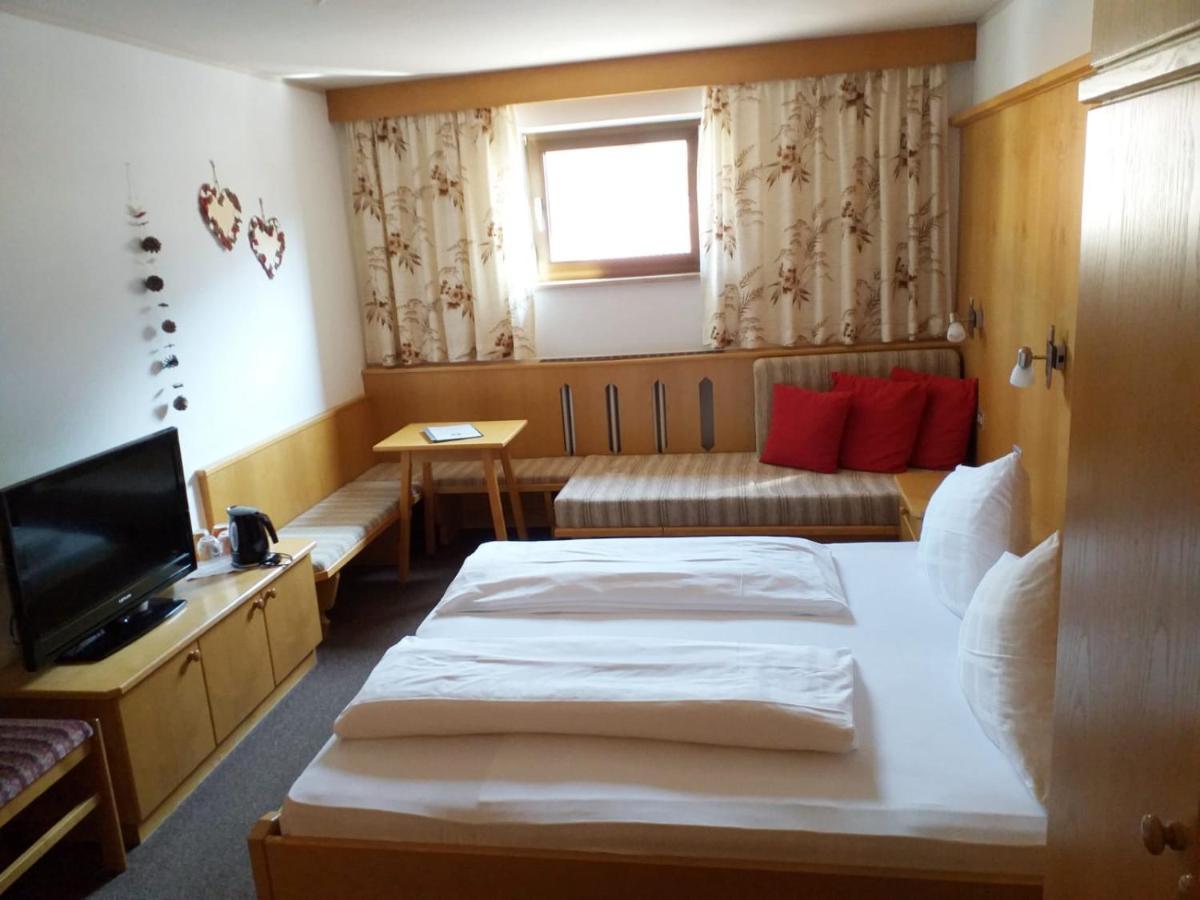 Garni Apparthotel St Valentin San Valentino alla Muta Exterior foto