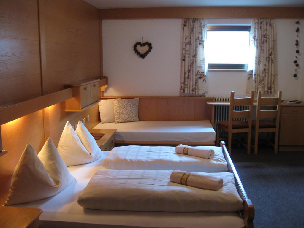 Garni Apparthotel St Valentin San Valentino alla Muta Exterior foto