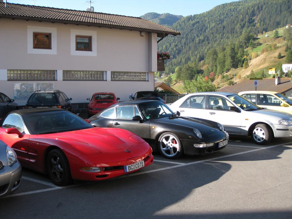Garni Apparthotel St Valentin San Valentino alla Muta Exterior foto